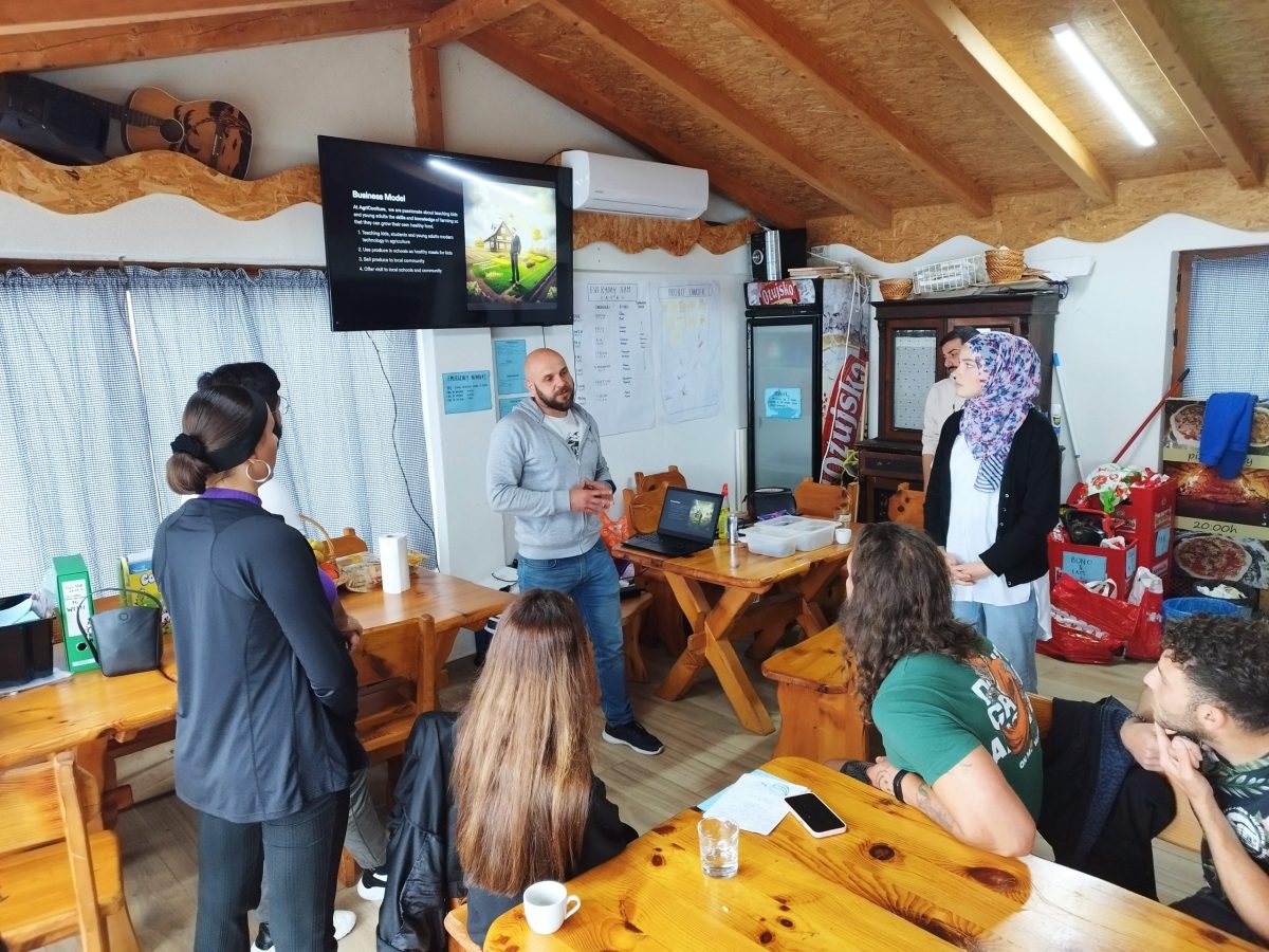 STEM u poljoprivredi i upoznavanje FarmBota